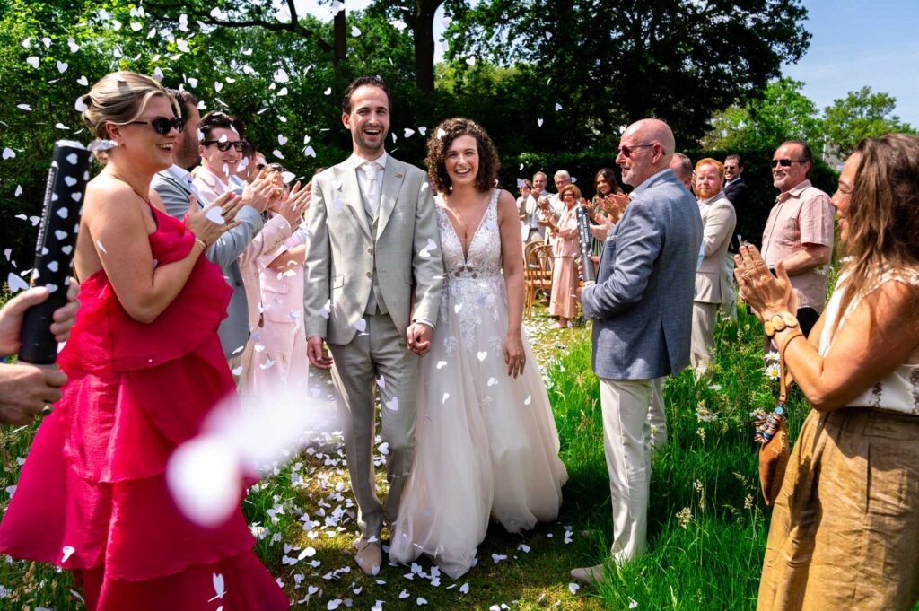 Trouwfotograaf Heeze eigen achtertuin